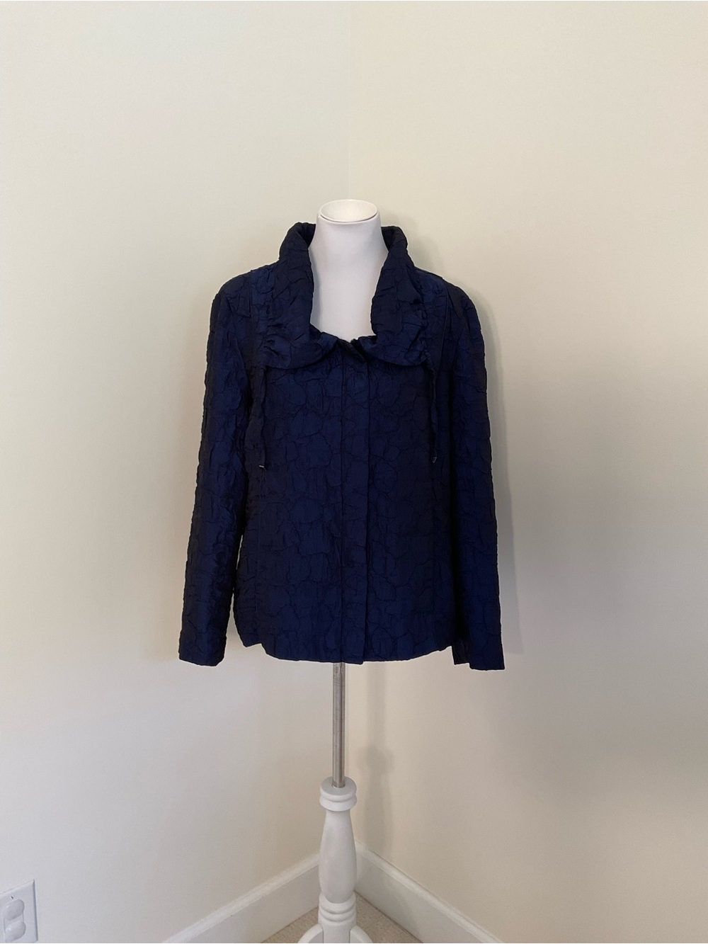 Chico's Iridescent Dark Navy Quilted Crinkle Textured Jacket